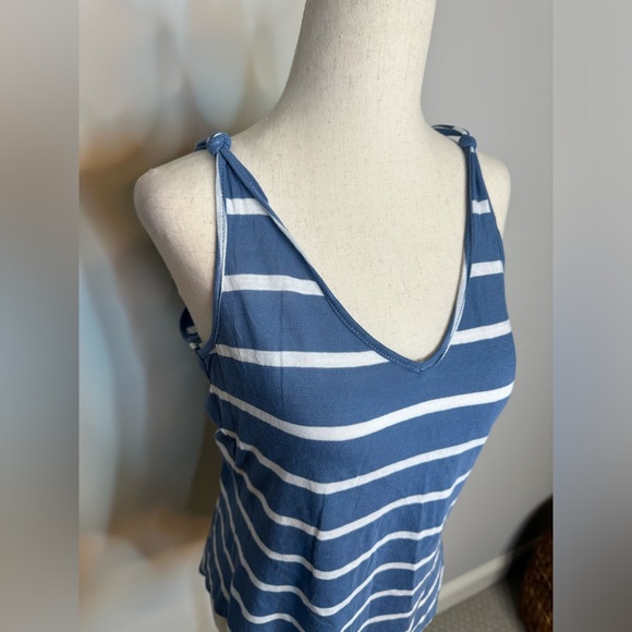 NWT sz S white blue stripe gauzy cotton double knot shirttail tank top - Picture 2 of 7